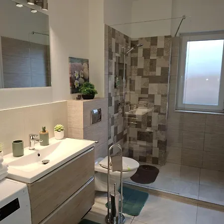 Baman Apartment